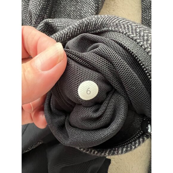 Lululemon Daily Practice Womens size 6 Gray Full-Zip Hoodie With Thumbholes & Dr - Picture 8 of 10